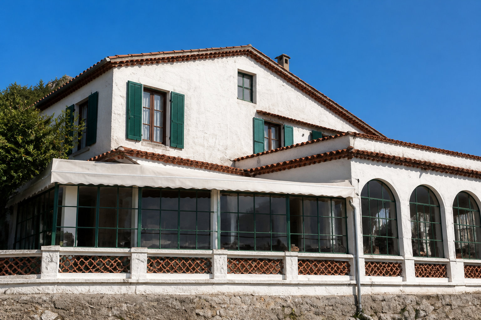 Auberge du Point Sublime au bord du canyon