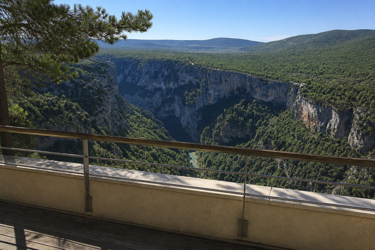 Le Chalet de la Maline : l'escale suspendue des randonneurs