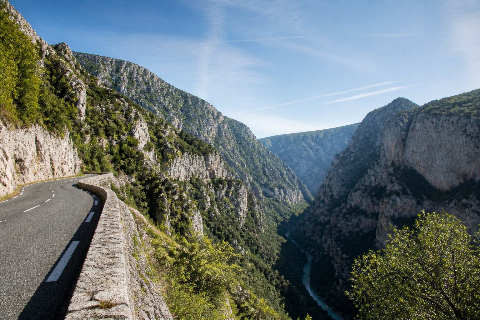 Vigilance et préparation pour un roulage serein en montagne