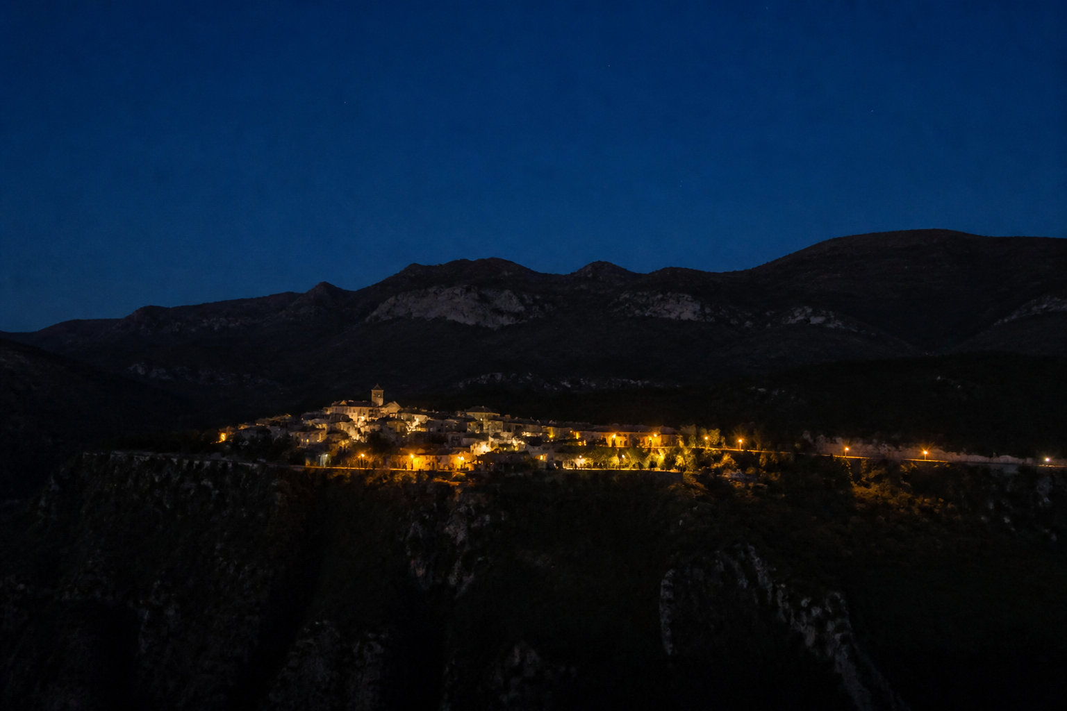 Rougon : le village étoilé surplombant le Grand Canyon du Verdon